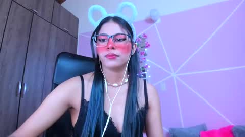 Snapshot of xallysonx_ chatting on March 2025 11:40:01 AM XALLYSONX online show from March 2025 11:40:01 AM
