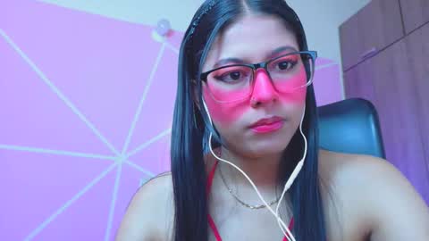 XALLYSONX online show from April 2026 11:48:01 AM