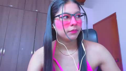 XALLYSONX online show from June 2026 11:36:02 AM