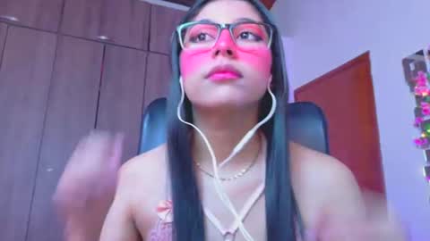 XALLYSONX online show from June 2026 11:46:02 AM