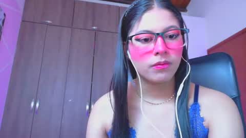 Snapshot of xallysonx_ chatting on June 2026 11:54:02 AM XALLYSONX online show from June 2026 11:54:02 AM