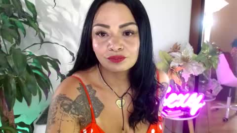 Snapshot of xamara1124 chatting on February 2025 11:06:02 PM XAMARA1124 online show from February 2025 11:06:02 PM