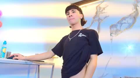 xandergrey8 online show from March 2026 07:07:01 PM