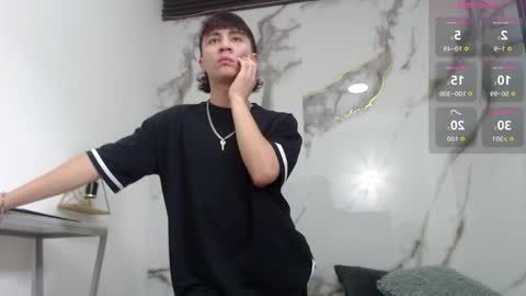 xandergrey8 online show from May 2026 07:07:02 PM