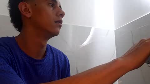 Snapshot of xandressex chatting on February 2025 04:00:02 AM Andres online show from February 2025 04:00:02 AM