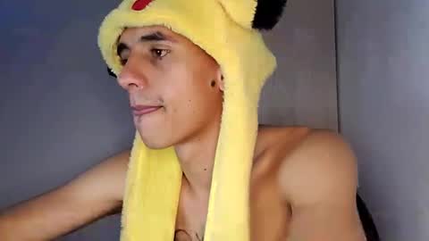 Snapshot of xandressex chatting on February 2025 12:11:02 PM Andres online show from February 2025 12:11:02 PM