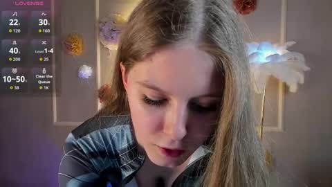 Snapshot of xanytikketx chatting on April 2026 02:00:02 PM Any online show from April 2026 02:00:02 PM