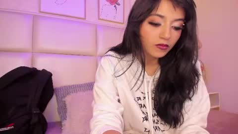xara_u online show from June 2026 08:30:02 PM