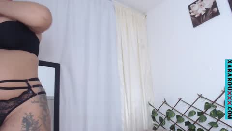 Snapshot of xararouxxx chatting on March 2025 11:15:02 PM       S A R A      100K followers online show from March 2025 11:15:02 PM