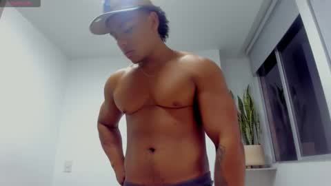 Xavier online show from October 2025 12:51:01 AM