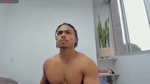 Xavier online show from November 2025 09:58:02 PM