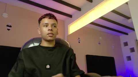 xavier fox   online show from March 2026 10:02:02 PM