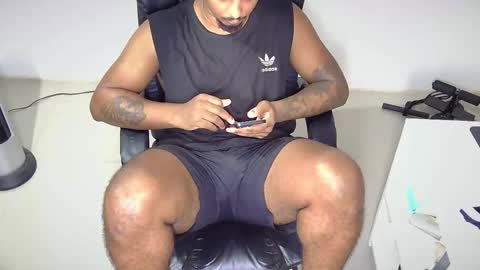 Xavier Miller online show from October 2025 06:35:02 PM