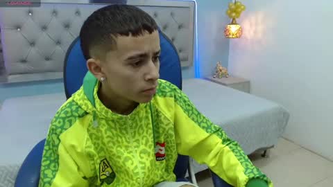 xavii_18_ online show from February 2025 12:06:01 PM