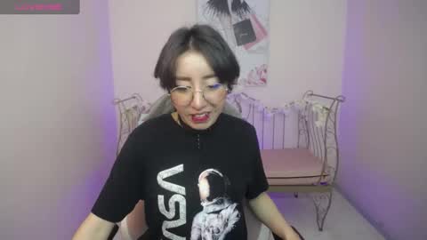 Snapshot of xayah_77 chatting on December 2024 01:29:02 PM Xayah online show from December 2024 01:29:02 PM