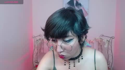 Snapshot of xayah_77 chatting on December 2024 04:48:02 PM Xayah online show from December 2024 04:48:02 PM