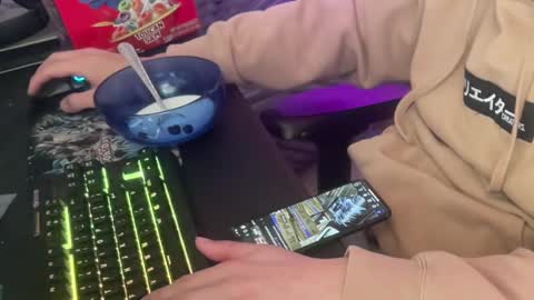 xburst online show from February 2025 09:42:01 PM