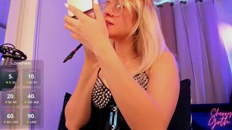 Snapshot of xcherrygoth chatting on October 2025 01:22:01 PM Cherry Goth online show from October 2025 01:22:01 PM