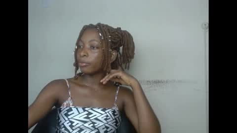 xcreamypussy online show from December 2024 11:00:01 PM