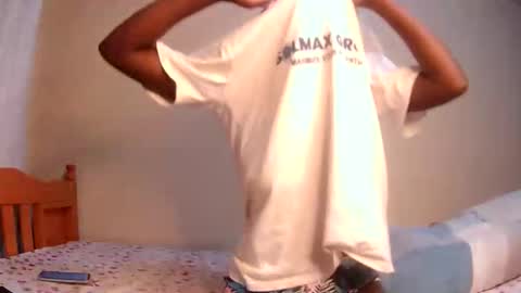 Snapshot of xeenah chatting on October 2025 12:31:01 PM xeenah online show from October 2025 12:31:01 PM