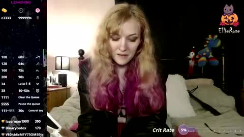 Snapshot of xelliee_rosex chatting on April 2026 08:57:02 PM EllieeRose online show from April 2026 08:57:02 PM