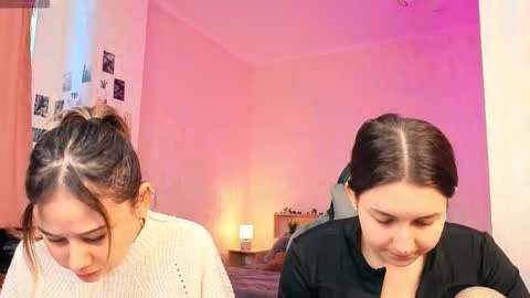 Evashort hair and Olivia long hair online show from February 2026 09:35:02 AM