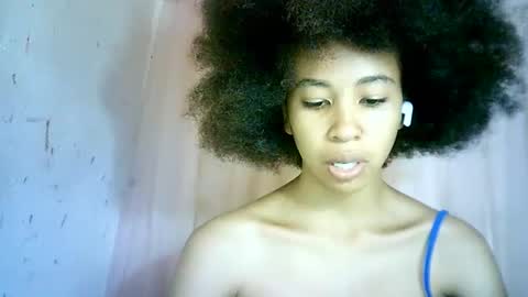 xenna610827 online show from March 2025 01:57:02 PM