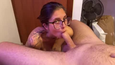 Snapshot of xesfinge chatting on December 2024 05:20:02 PM xesfinge online show from December 2024 05:20:02 PM