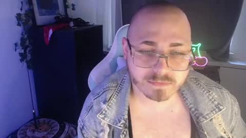 F A B I A N online show from September 2025 06:28:02 AM