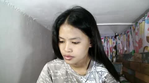 xgurlxlaloox online show from May 2026 01:01:01 AM