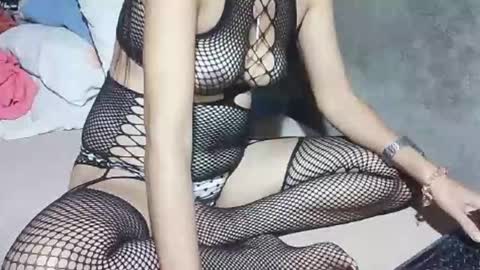 xhotskinny69x online show from October 2025 01:02:02 AM