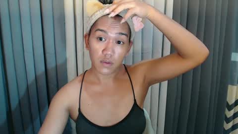 GWEN THOMPSON .......   online show from January 2025 02:28:01 PM