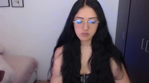 Xia online show from September 2025 10:10:02 PM