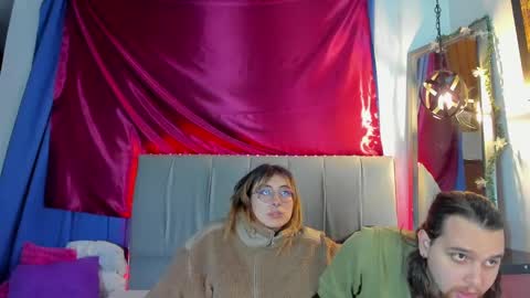 xialee and Lio online show from February 2025 09:00:02 AM