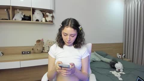 Snapshot of xiaolinx0 chatting on November 2025 01:28:02 PM Xiao online show from November 2025 01:28:02 PM