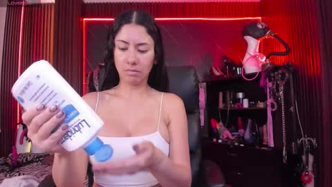 Snapshot of xiaqueen chatting on November 2025 11:20:01 AM XiaQueen I M online show from November 2025 11:20:01 AM