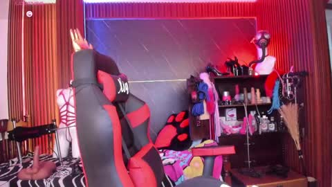 XiaQueen   I M online show from April 2026 12:03:01 PM