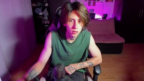 xIce Boy online show from April 2026 12:23:01 AM