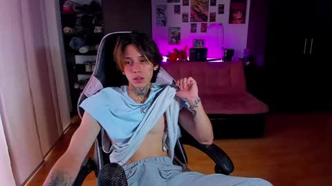 xIce Boy online show from April 2026 08:50:01 PM