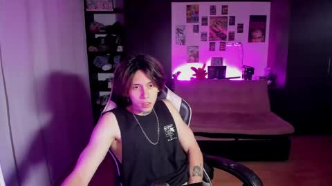 xIce Boy online show from May 2026 01:10:01 AM