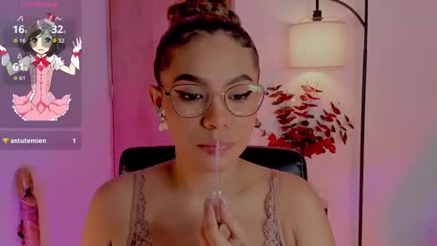 camila online show from September 2025 08:35:02 PM