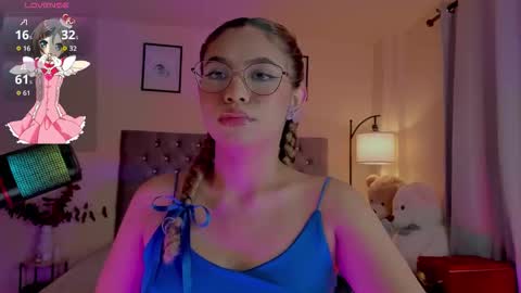 camila online show from December 2025 08:39:01 PM