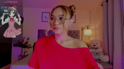 Snapshot of ximena_sotto1 chatting on May 2026 08:46:01 PM camila online show from May 2026 08:46:01 PM