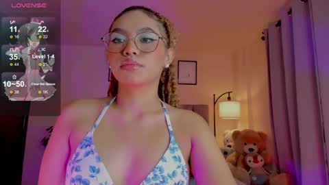 Snapshot of ximena_sotto1 chatting on June 2026 02:24:02 AM camila online show from June 2026 02:24:02 AM