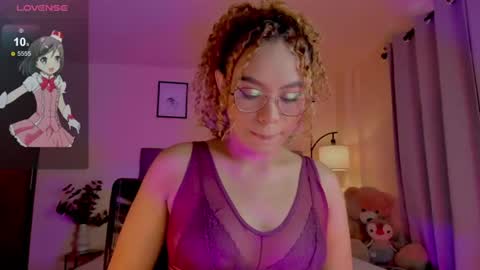 Snapshot of ximena_sotto1 chatting on June 2026 08:18:01 PM camila online show from June 2026 08:18:01 PM