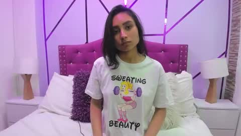 Snapshot of ximena_vasquez8 chatting on February 2025 06:04:01 AM Xime online show from February 2025 06:04:01 AM