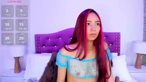 Snapshot of ximena_vasquez8 chatting on September 2025 10:43:01 PM Xime online show from September 2025 10:43:01 PM