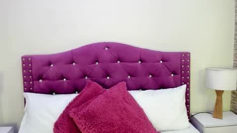 Xime  online show from November 2025 02:56:01 AM