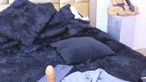 ximena online show from February 2025 09:49:01 AM