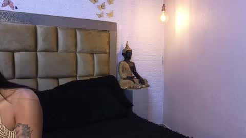 ximena online show from December 2025 09:22:01 PM